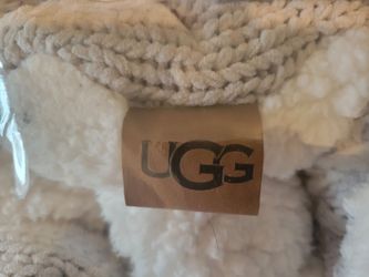UGG BLANKET