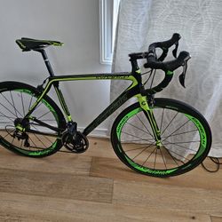 2015 Cannondale SYNAPSE Size 54 Men Carbon With Carbon Wheels