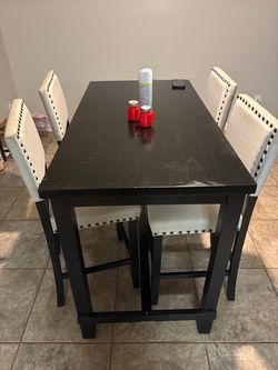 DINING TABLE SET