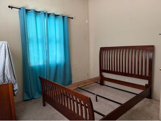 Bed full size