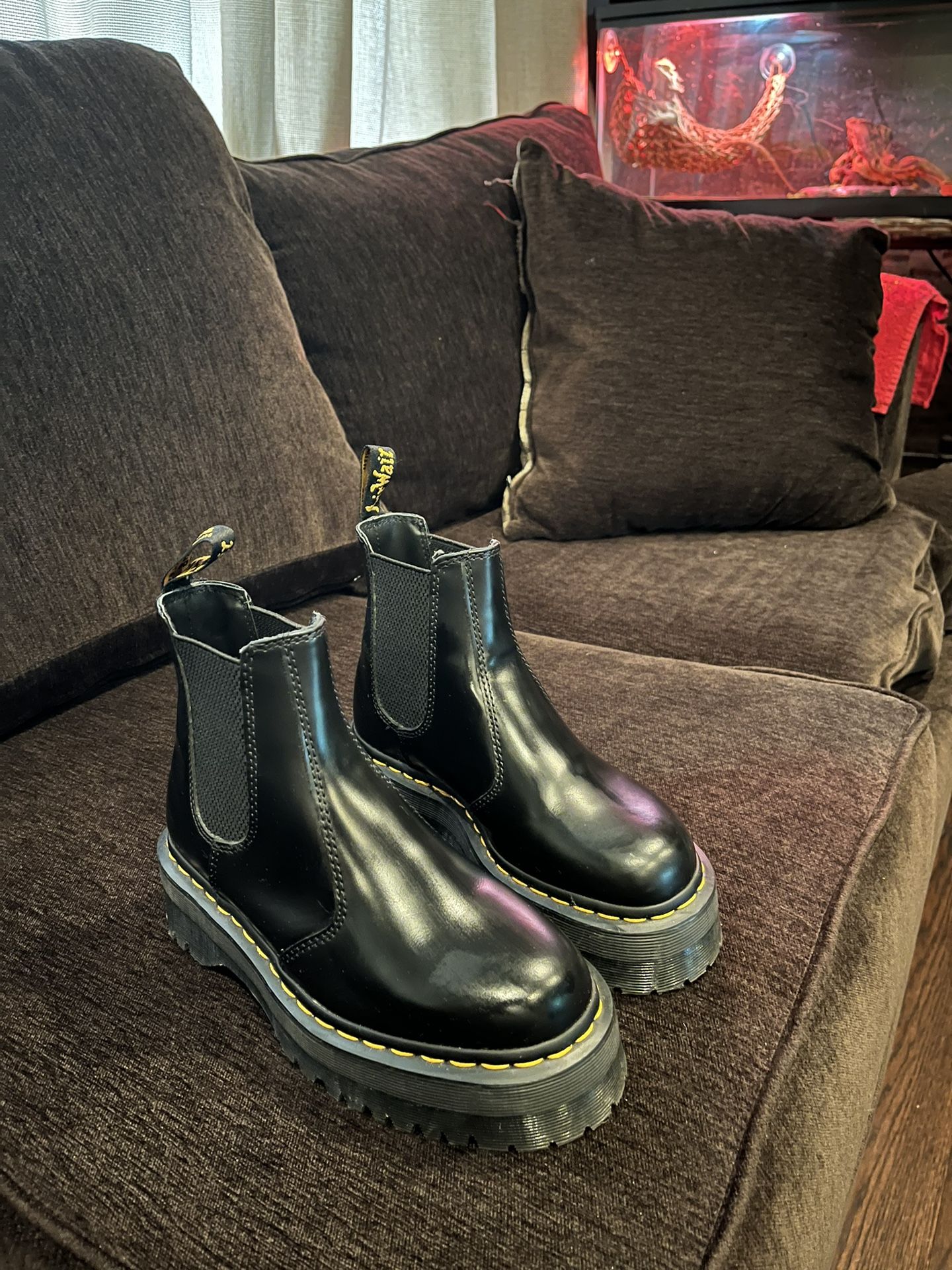 dr marten boots