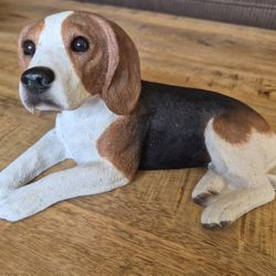 Sandicast Larger Beagle Dog Figurine