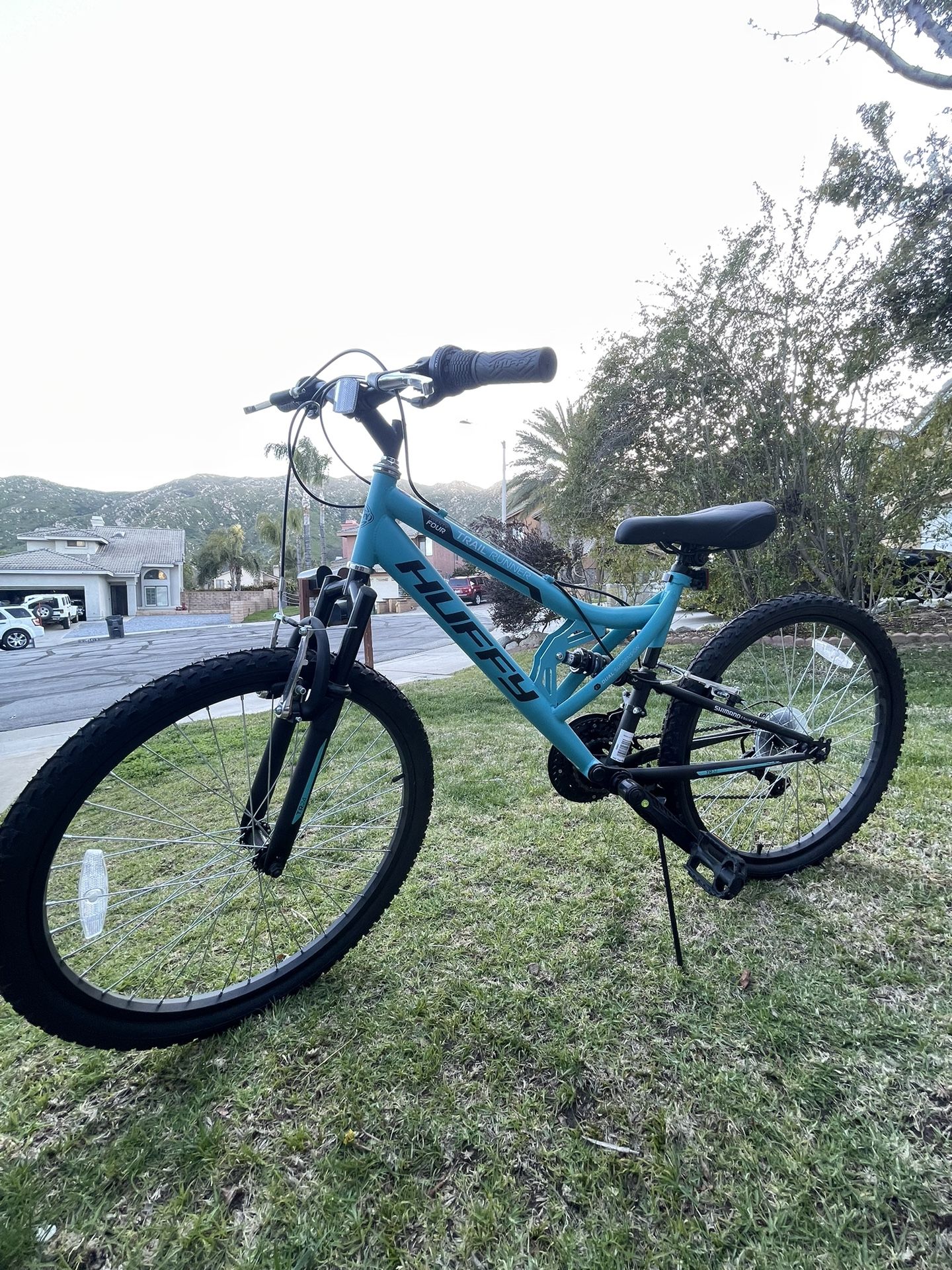 Brand New Huffy 24” Trial Runner Dual Suspension (rode Once)