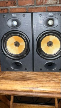 Mint condition  ￼BOWERS & WILKIN Bookshelf Speakers