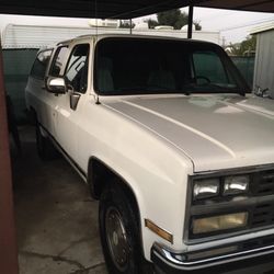 C 10 Suburban Parts