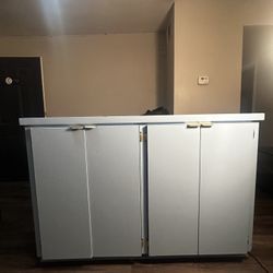 Beautiful Hard Wood Spacious Women’s Dresser