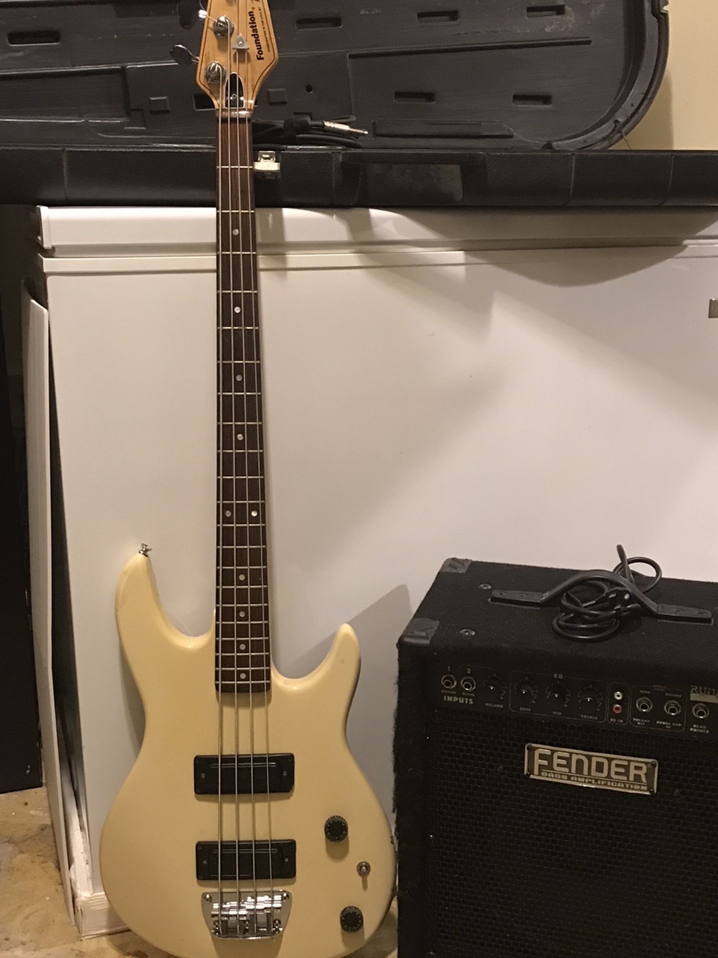 1985 Peavey Foundation Bass Guitar With Two Amps