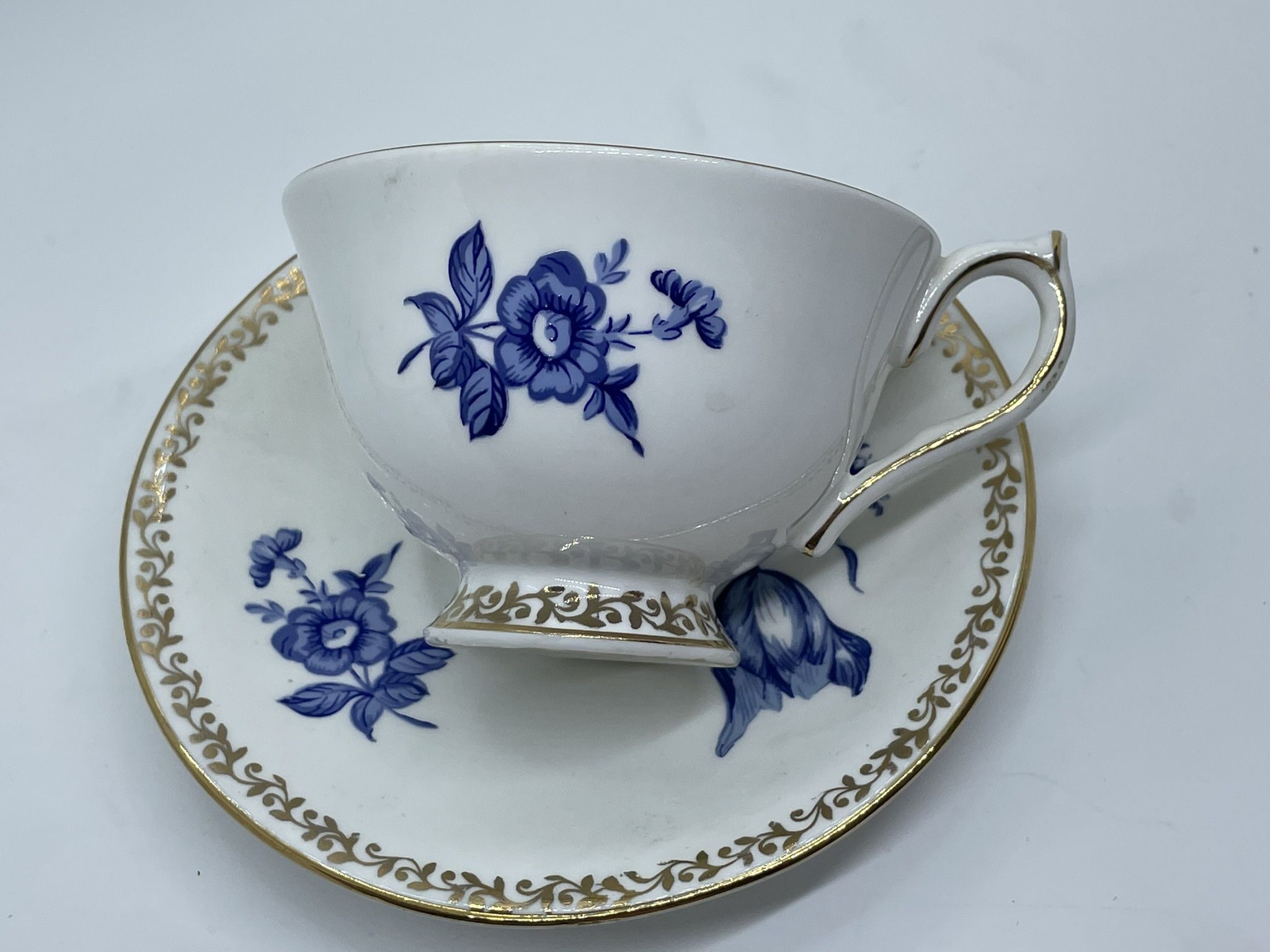 Aynsley Tea Cup And Saucer Excellent Condition
