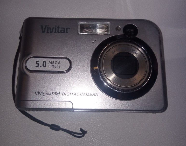 VIVITAR digital Camera 5.0 MEGA PIXELS