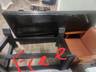 Dining table and 6 chairs