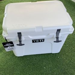 YETI Tundra 35 Cooler 