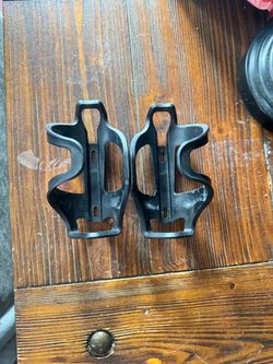 Lezyne Sideload secure water bottle cages