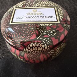 Voluspa Goji Tarocco Orange Candle
