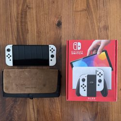 Nintendo Switch OLED w/Box & WaterField Case