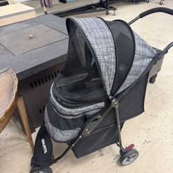 Highend Pet Stroller - Excellent Condition- Retail: $189