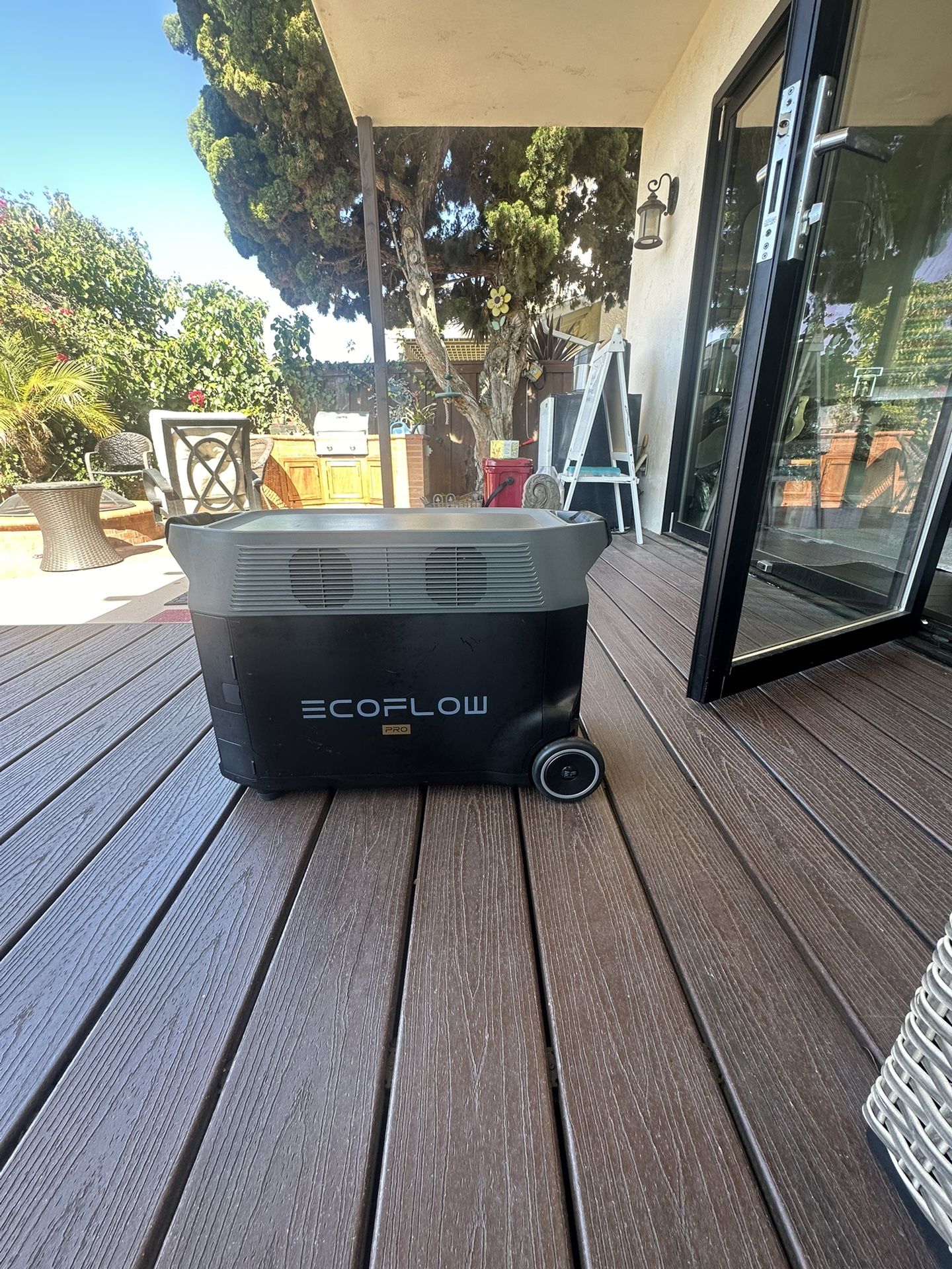 EcoFlow Delta Pro Solar Generator