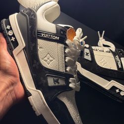 Brand New Mens Louis Vuitton Trainer (Size 9)
