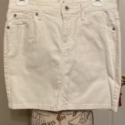 Levy’s White Denim Skirt