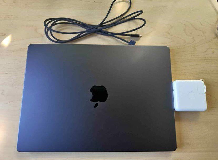 Apple Macbook Pro M4 Pro 14" Space Black (24GB RAM)