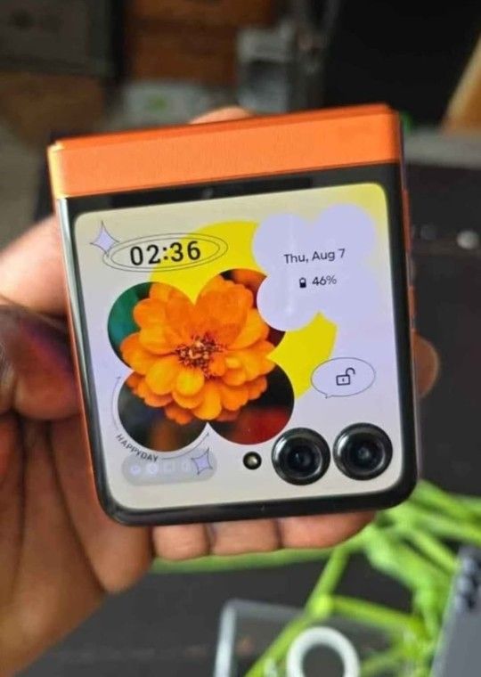 CRICKET MOTOROLA RAZR 2024
