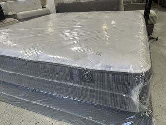 King Size Mattress, And Boxspring Set