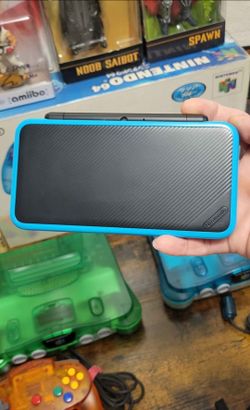 Nintendo 2ds xl black + turquoise