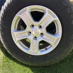 5 Tires With Rims 