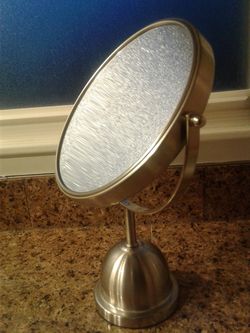 Magnifying mirror x5