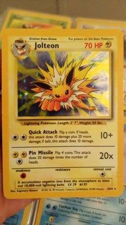 Jolteon misprint pokemon card NEAR MINT (Error is jungle stamp missing)
