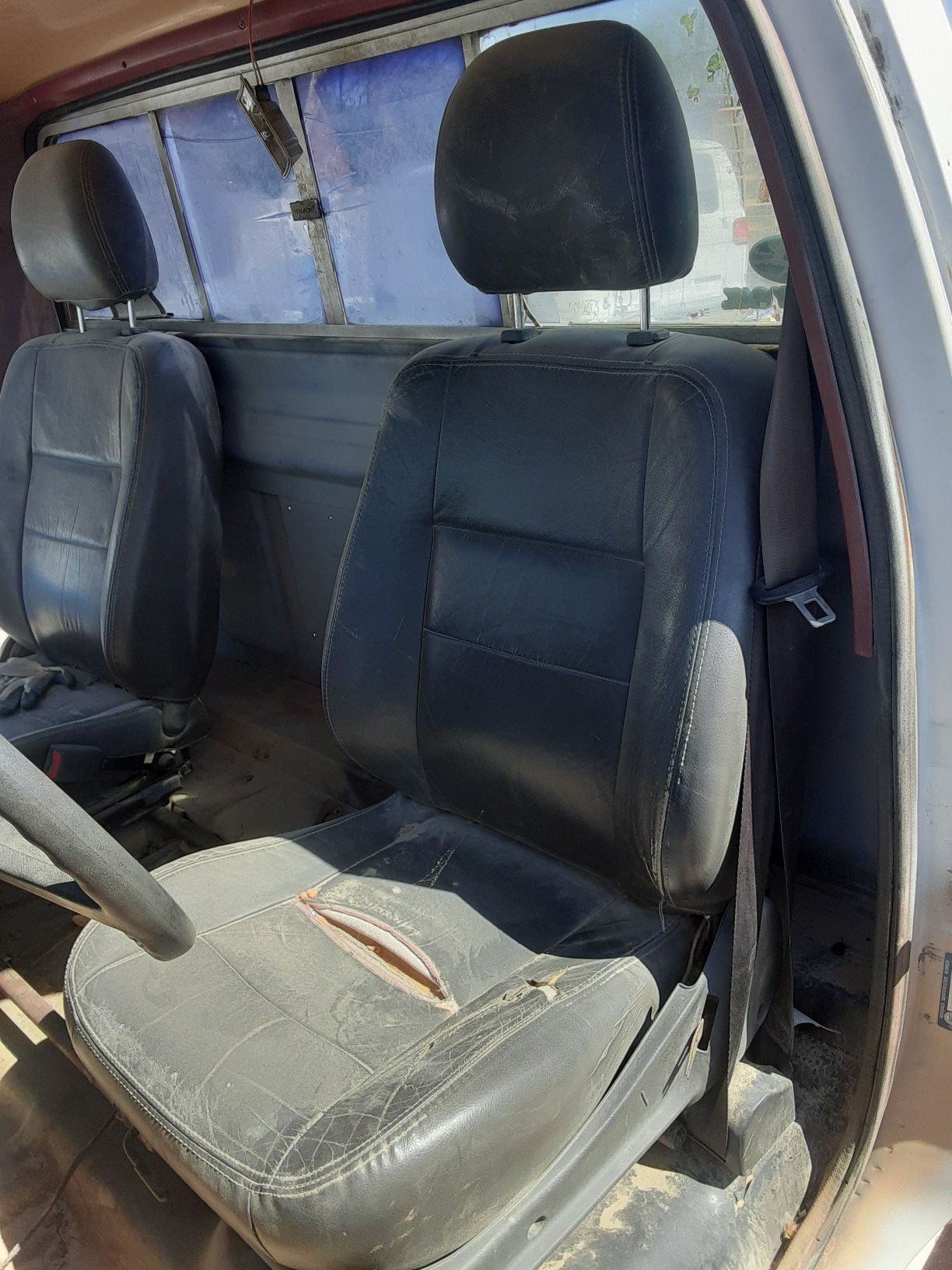 2 BUCKET SEATS AND BENCH SEATS ! FITS 73-87 CHEVY TRUCKS !SOLD SEPERATELY !