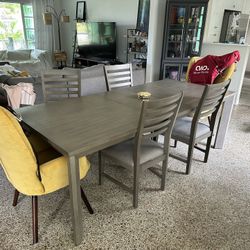  Dining Room Table Like New