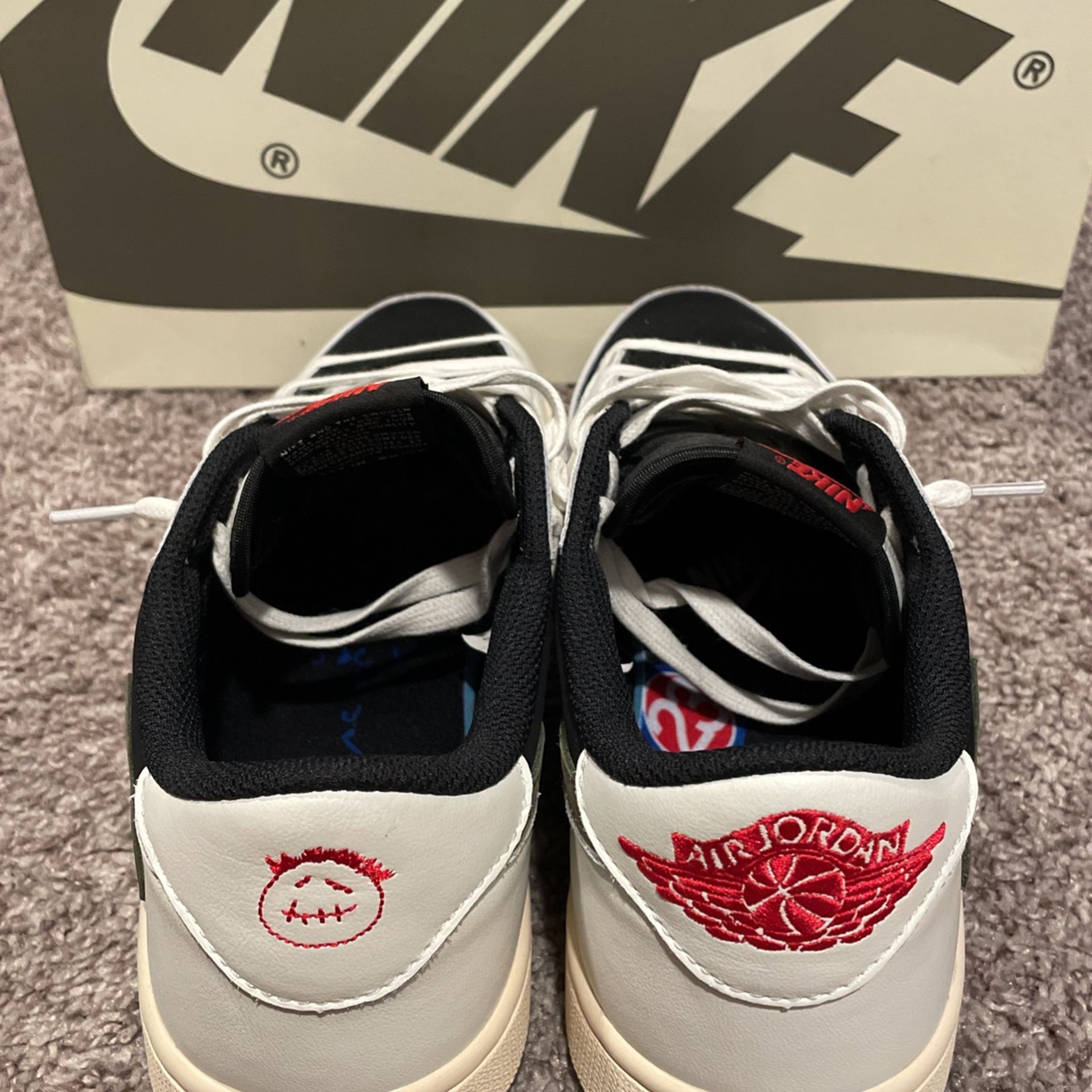 Jordan 1 Low Travis Scott Olive