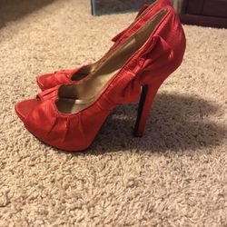 Red Bow Heels