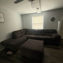 Versatile Sectional Sofa w/ Bed