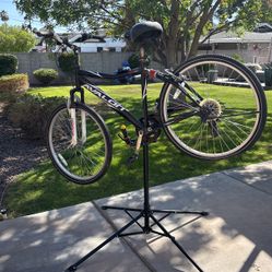 Avalon Hybrid  Bike