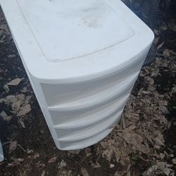 Sterlilte Storage Container With 4 Drawers 