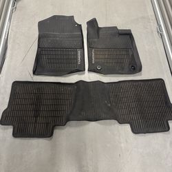 Toyota Tundra all weather Mats