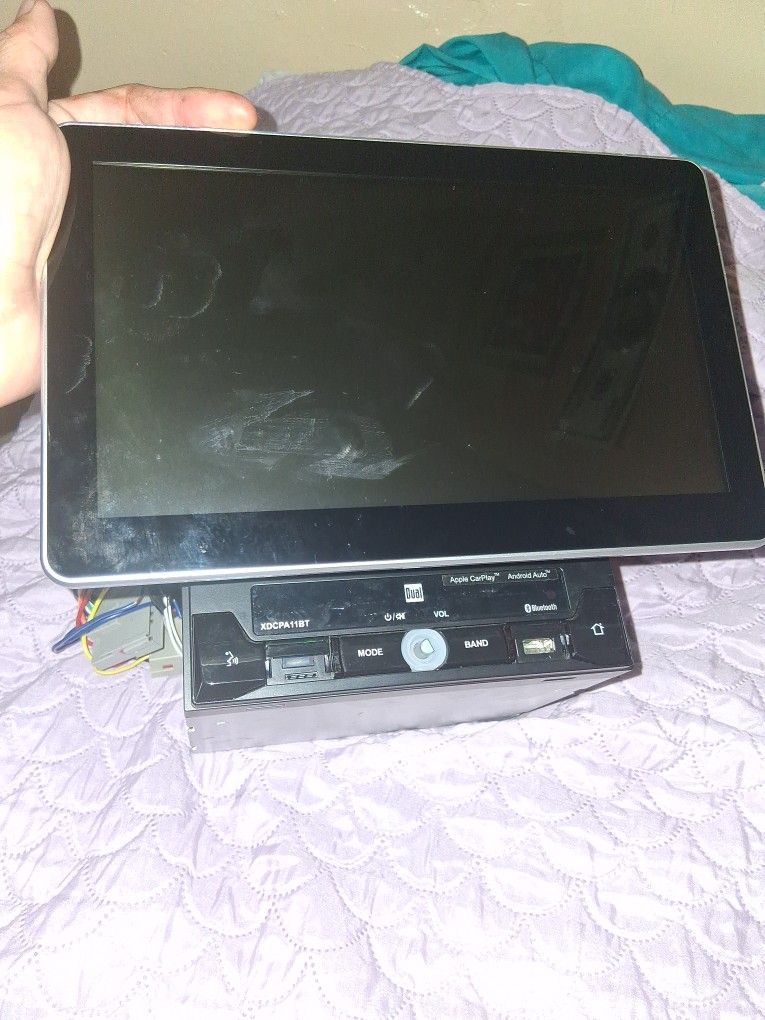 Dual 10.1 Inch Screen Double Din With Apple Carplay Android auto Bluetooth USB And Voice Command