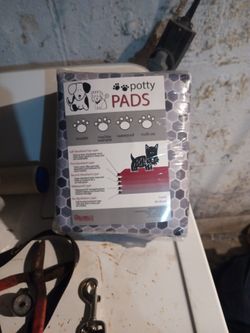 Caldwell's Dog Bed & Potty Pads + Batman 4ft Dog Leash 