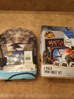 Jurassic World 3 Piece Sheet Set Twin And Towel Set Bundle 