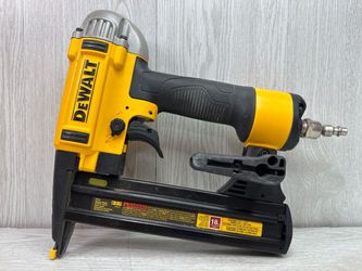 DeWalt DWFP1838 18-gauge 1/4" crown pneumatic finish stapler(A1G014552)