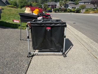 Rubbermaid Commercial X-Cart Laundry Cart