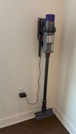 Dyson V15 Cordless Stick Vacuum