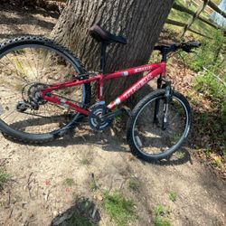 3700 Trek Mtb