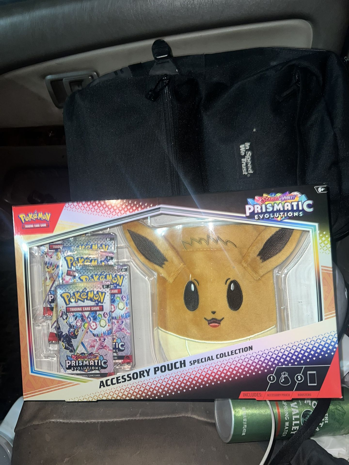 Pokémon Scarlet & Violet Prismatic Evolution Accesory pouch and 5 Booster packs