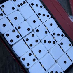 Dominoes