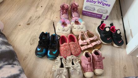 Baby shoes