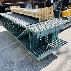 Material Handling Rack’s 