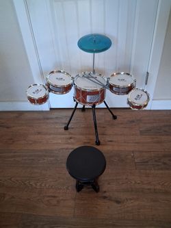Kids , children's, child's, drum set ages 3 to 5