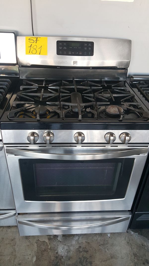 Kenmore 5 burner stainless steel stove for Sale in San Fernando, CA